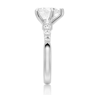 Classic Shared-Prong Heart Shaped Engagement Ring - MSBLUE JEWELRY