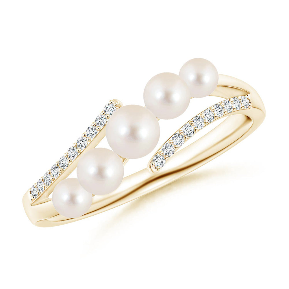 Graduated Five Freshwater Cultured Pearls Ring